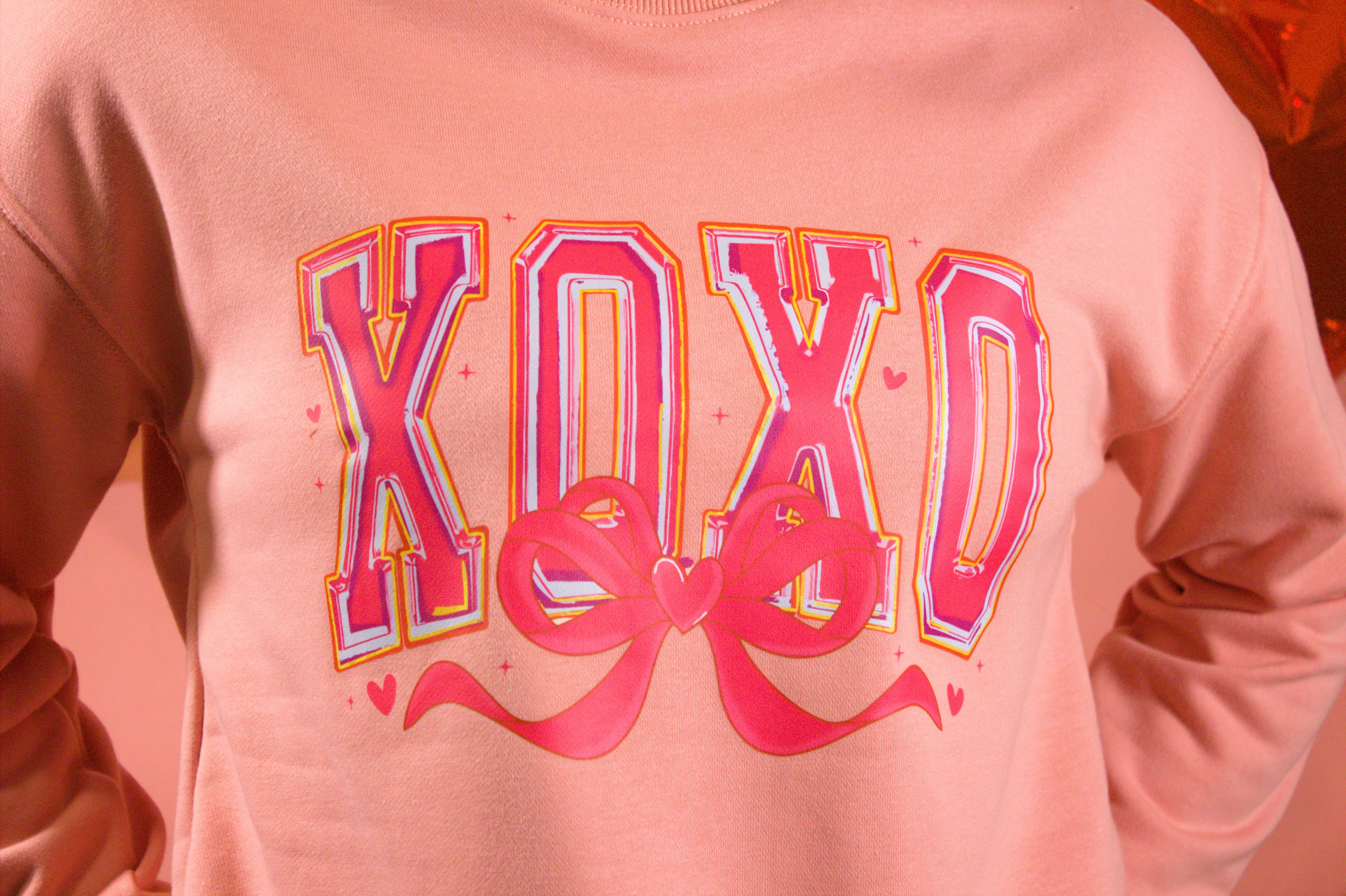 XOXO Crewneckt Sweatshirt